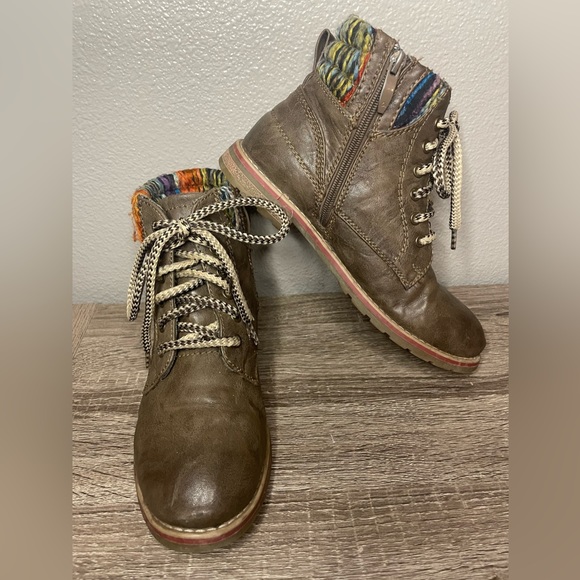 Patrizia Pepe Shoes - Patrizia Women’s Brown Vincente Boots Size 8 US, 39 EU Colorful Top Lace Up.